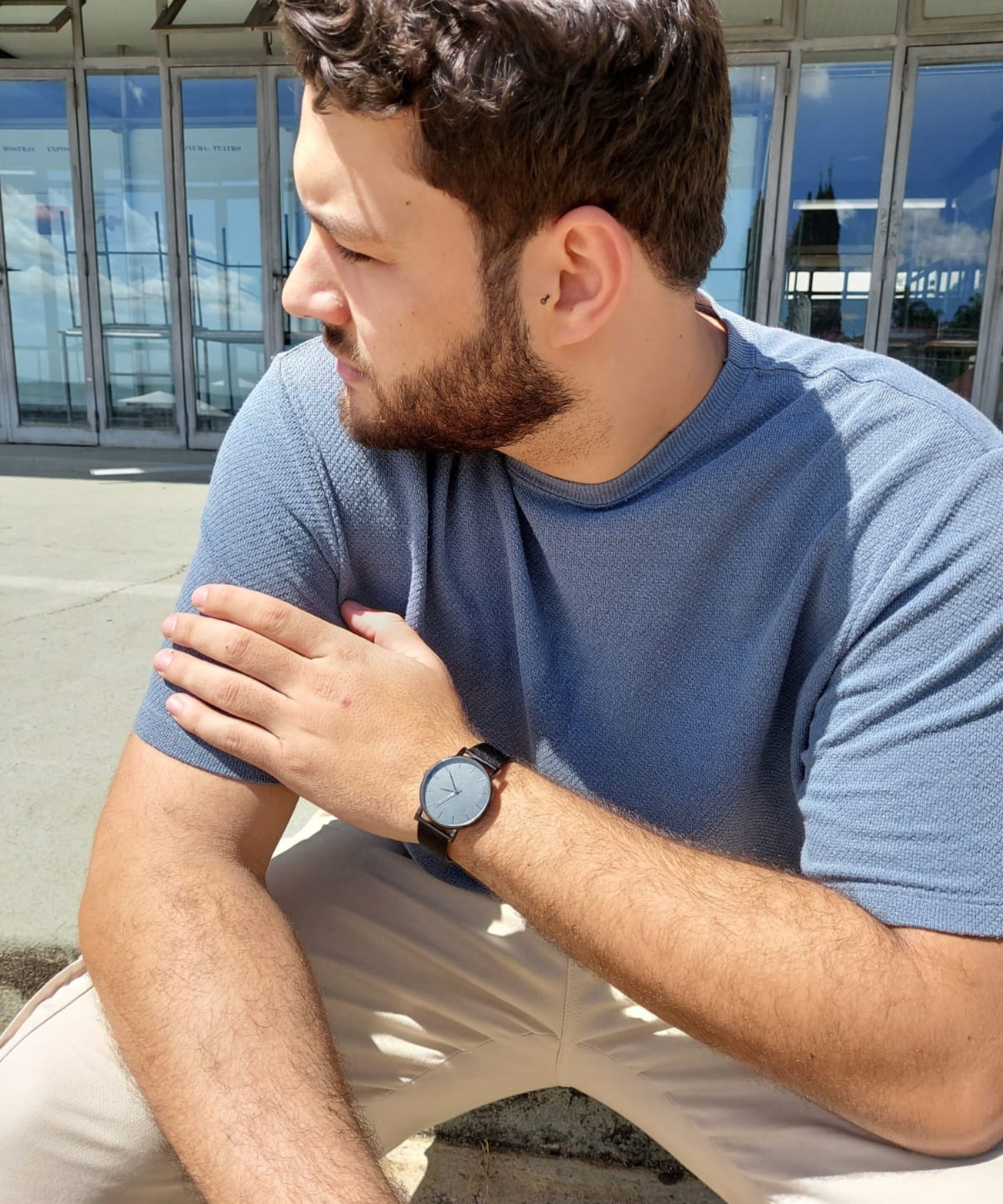[Buy 1 get 2] Quartz watch and an All Black for free